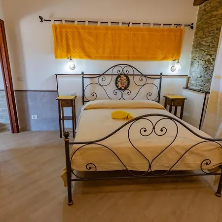 Appartement Mit Drei Betten By Interhome